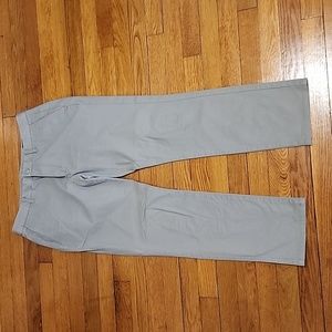 Grey Bonobos chinos in size 33x30, tailored fit